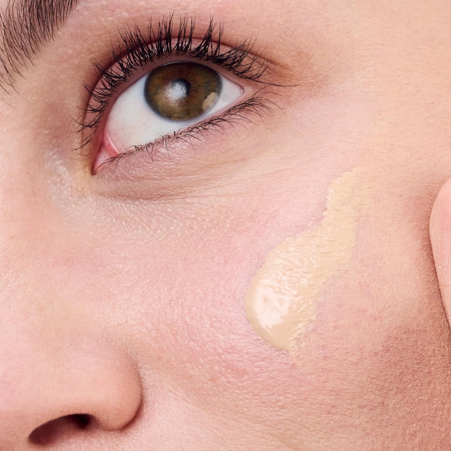 Redness Solutions Liquid Foundation Makeup Broad Spectrum SPF 15 with Probiotic Technology for Redness-Prone Skin| Medium Coverage + Natural Finish